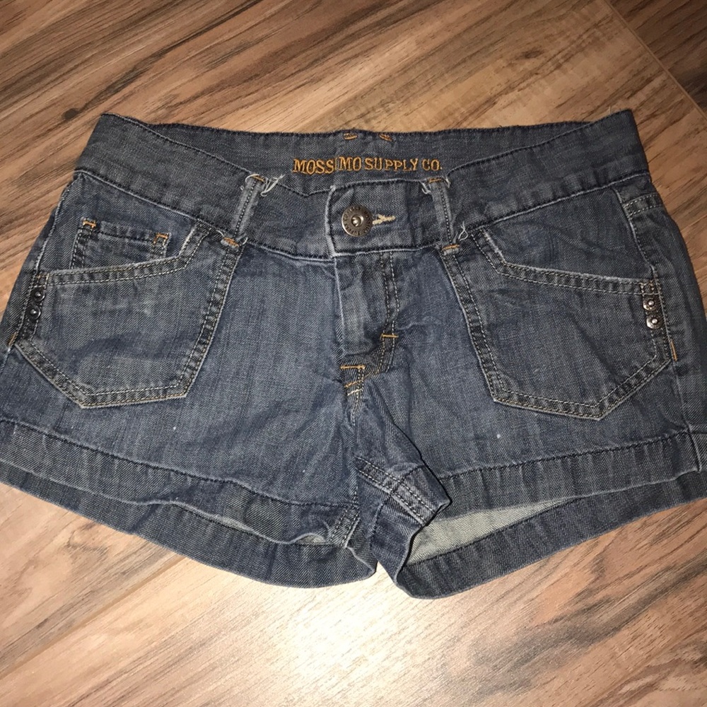 super cute jeans shorts